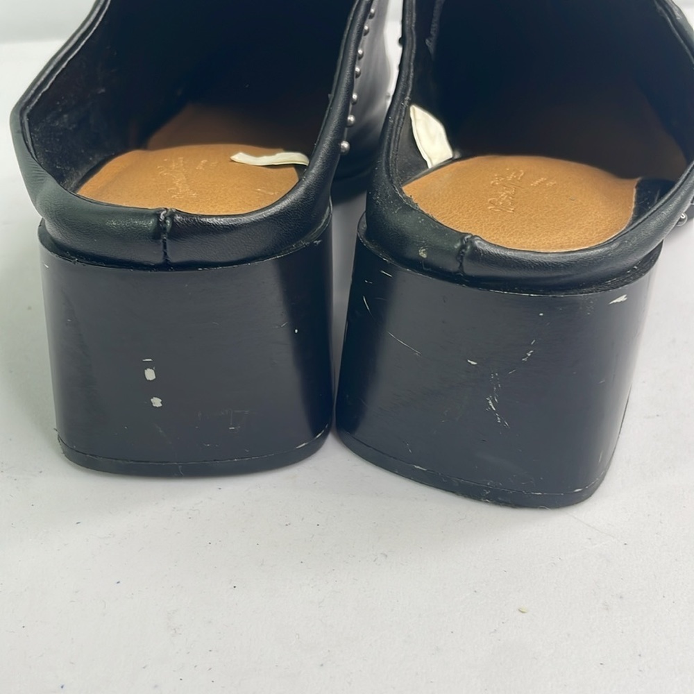 Universal Thread black, pointed toe mule, clog wi… - image 3